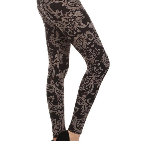 New One Size Butter Soft Leggings - Picture 3 of 4